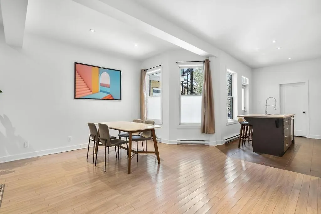 Stylish 1Bedroom / 1Bathroom In Plateau Mont-Royal Montreal 0*,  Canada